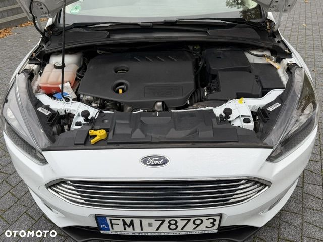 Ford Focus - 19