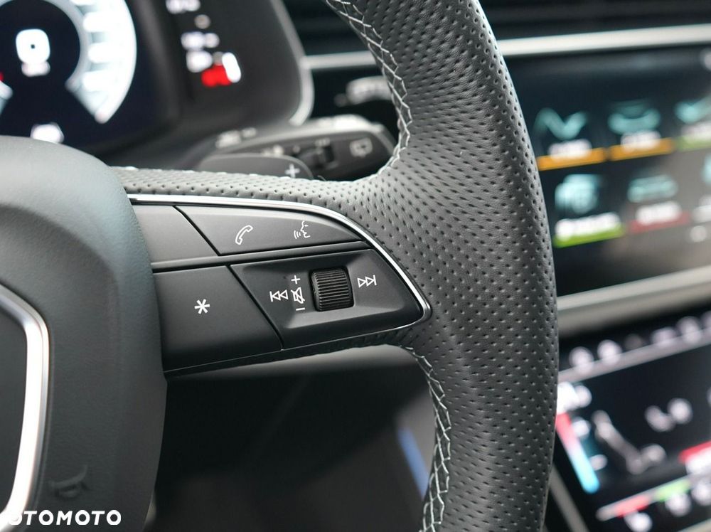 Audi Q8 - 16