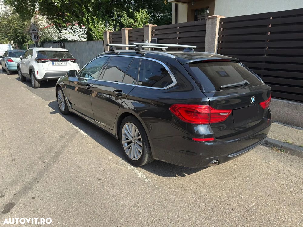BMW Seria 5 530i xDrive Touring Aut. Luxury Line - 4
