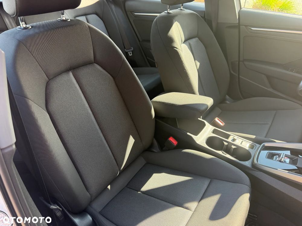 Audi A3 Sportback - 12