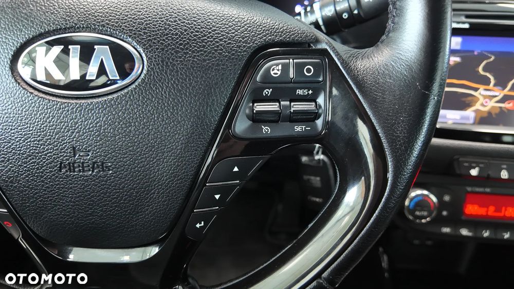 Kia Ceed 1.6 GDI Dream-Team Edition - 26