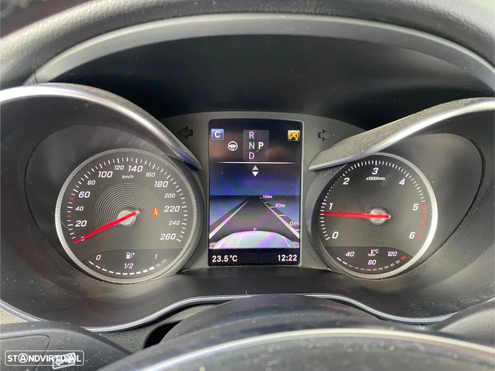 Mercedes-Benz GLC 250 d Coupe 4Matic 9G-TRONIC AMG Line - 56