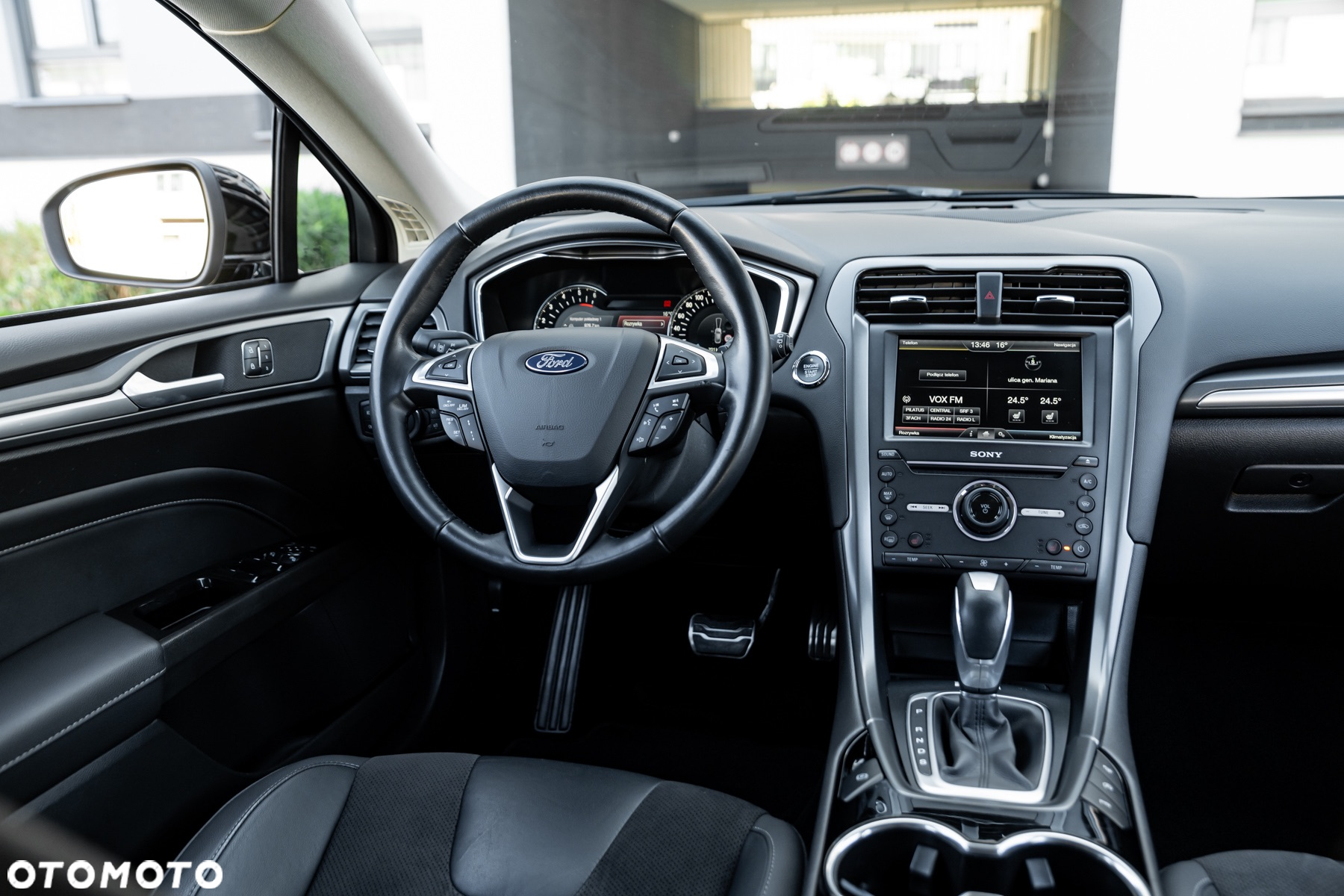 Ford Mondeo - 27