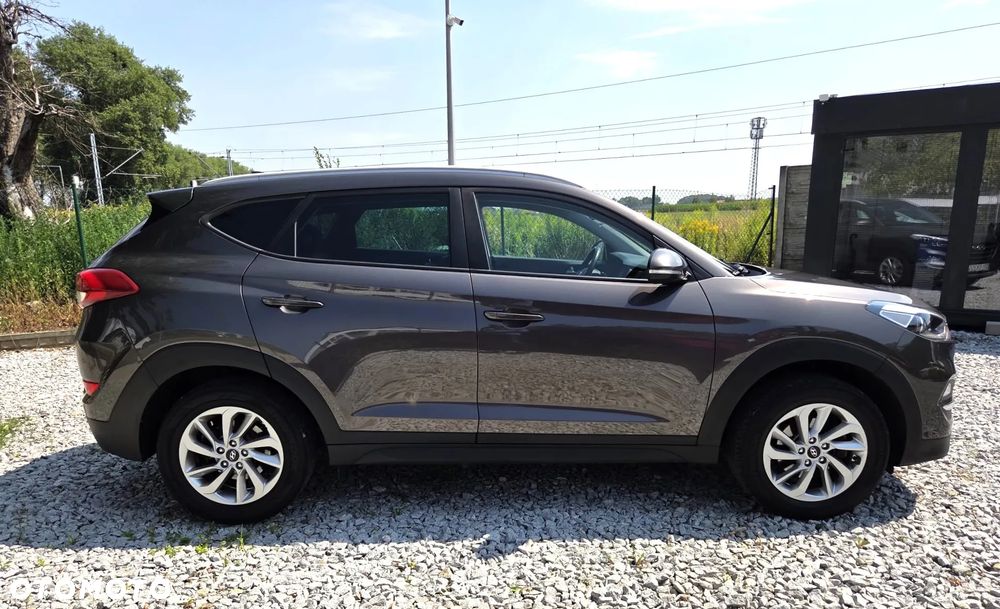 Hyundai Tucson 1.6 GDI BlueDrive Style 2WD - 16