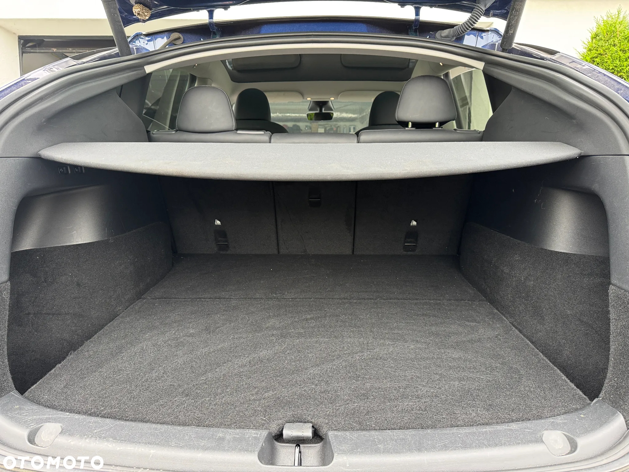 Tesla Y Model RWD - 36