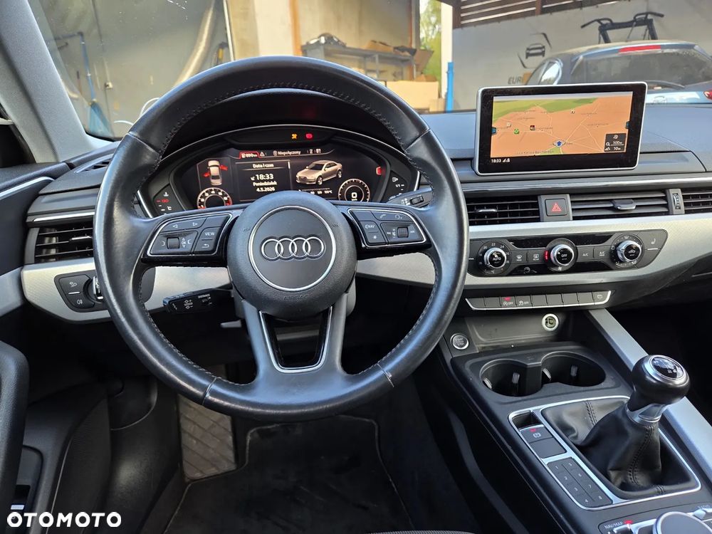 Audi A4 Limousine 1.4 TFSI Sport - 31