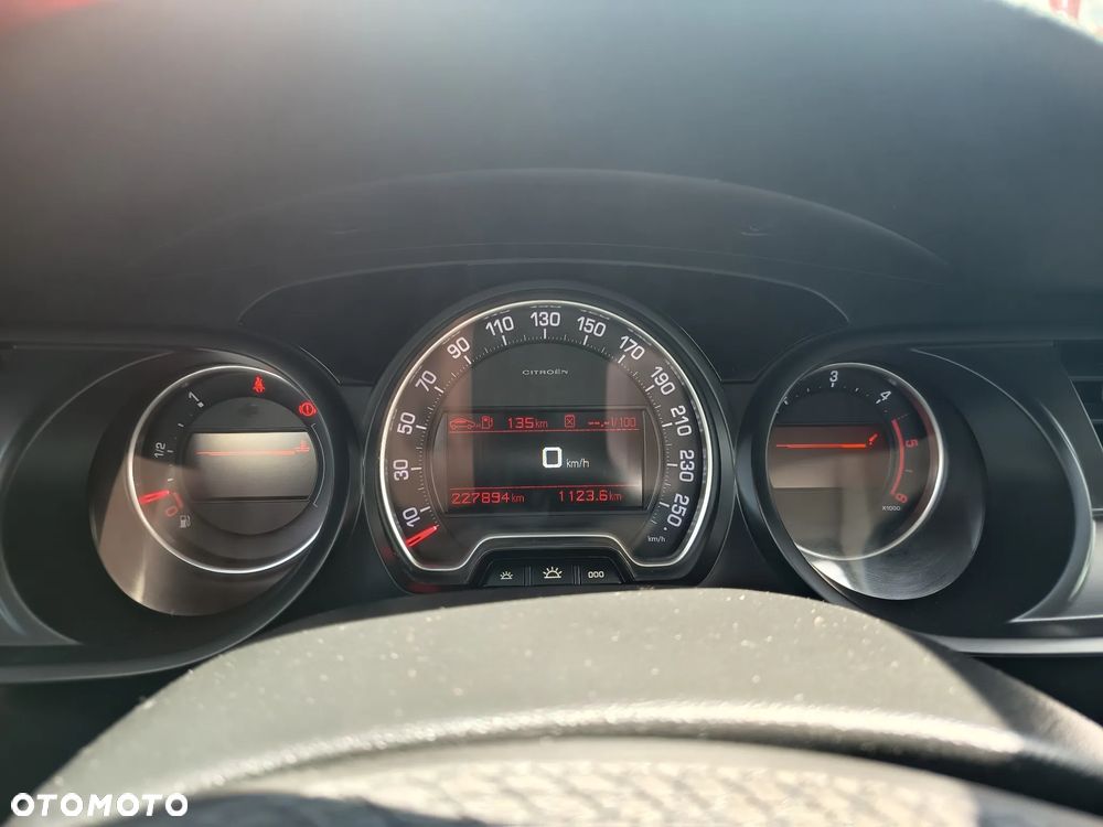 Citroën C5 HDi 165 FAP Exclusive - 19