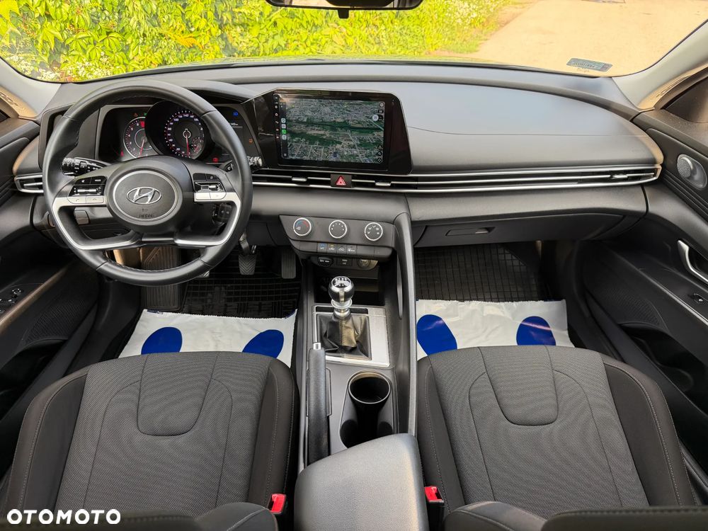 Hyundai Elantra 1.6 Modern - 8