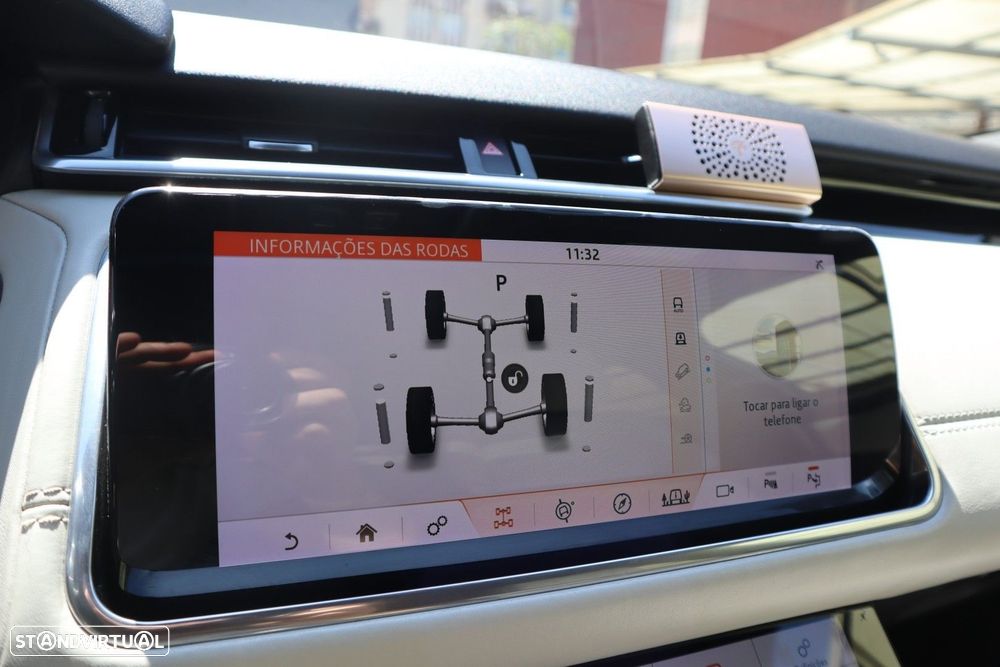 Land Rover Range Rover Velar 3.0 D R-Dynamic HSE - 28