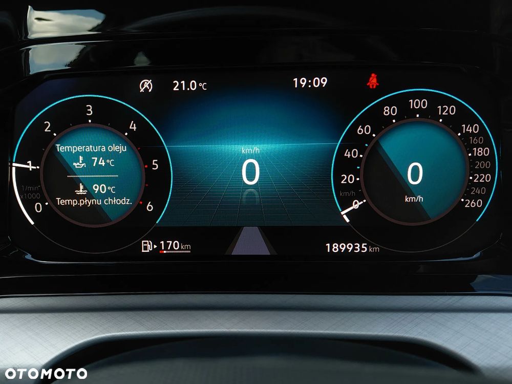 Volkswagen Golf 2.0 TDI Life - 24