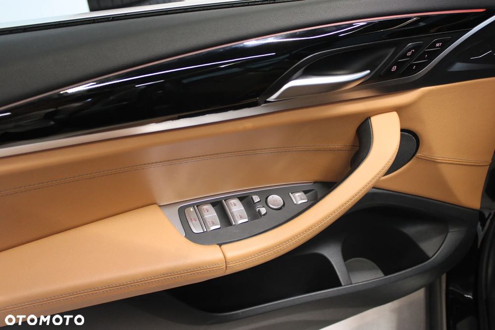 BMW X3 xDrive20d xLine - 14