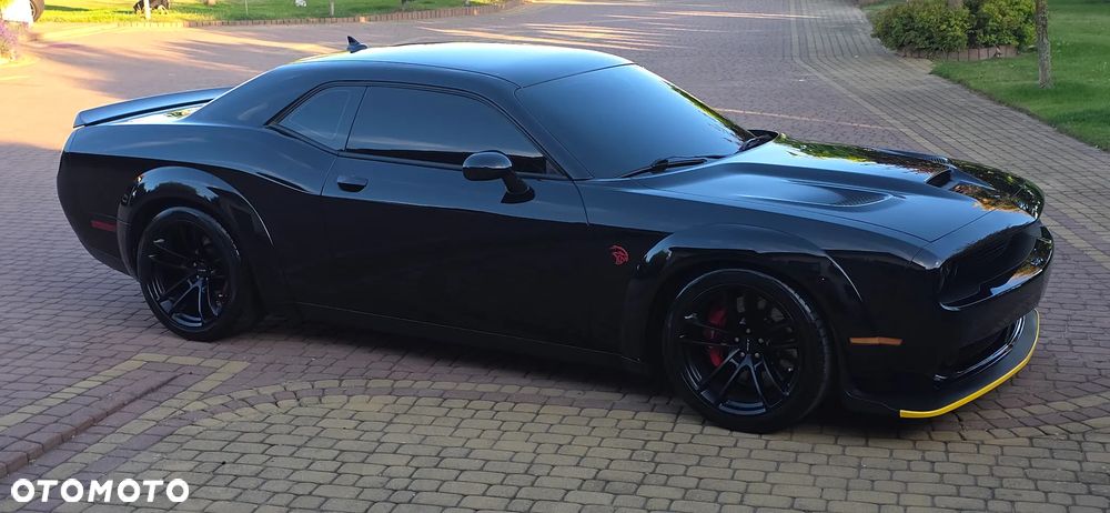 Dodge Challenger - 27