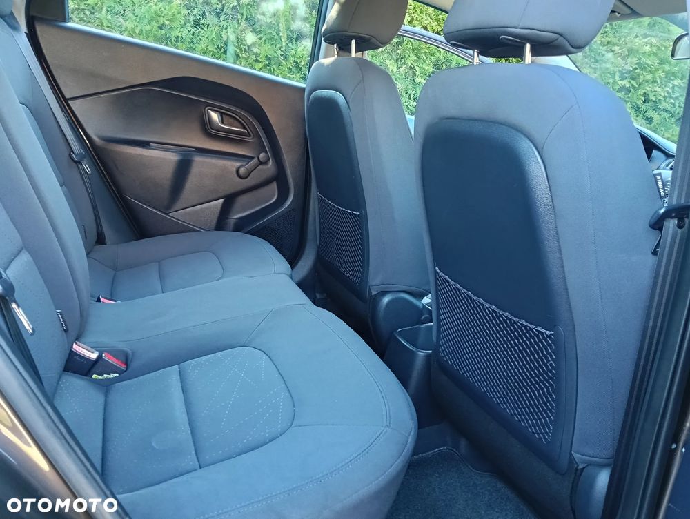 Kia Rio 1.2 M - 19