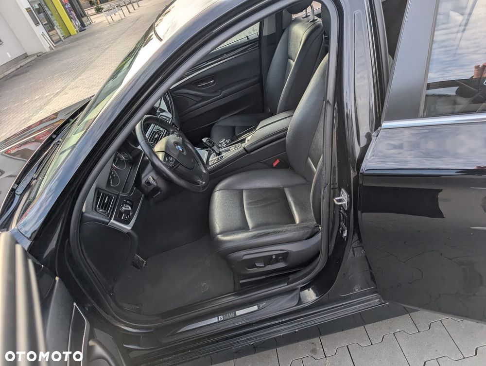 BMW Seria 5 518d - 8