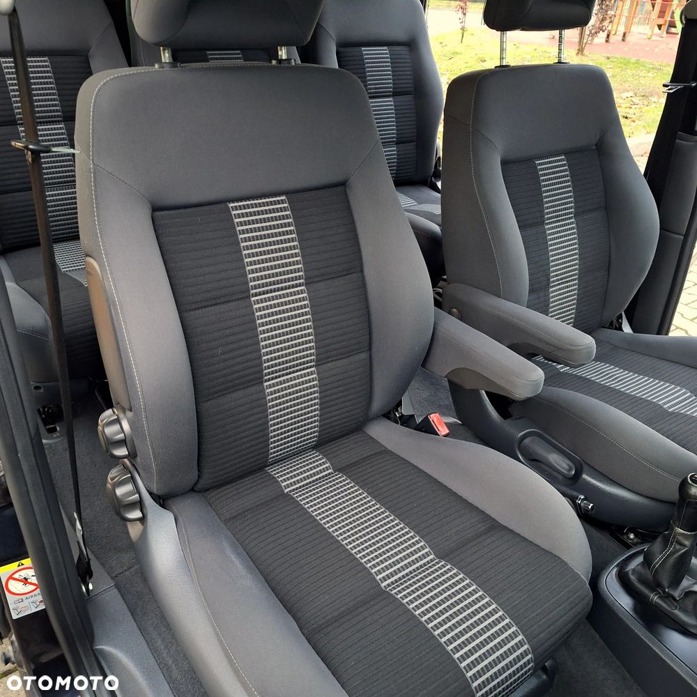 Volkswagen Sharan 1.8T Highline - 10