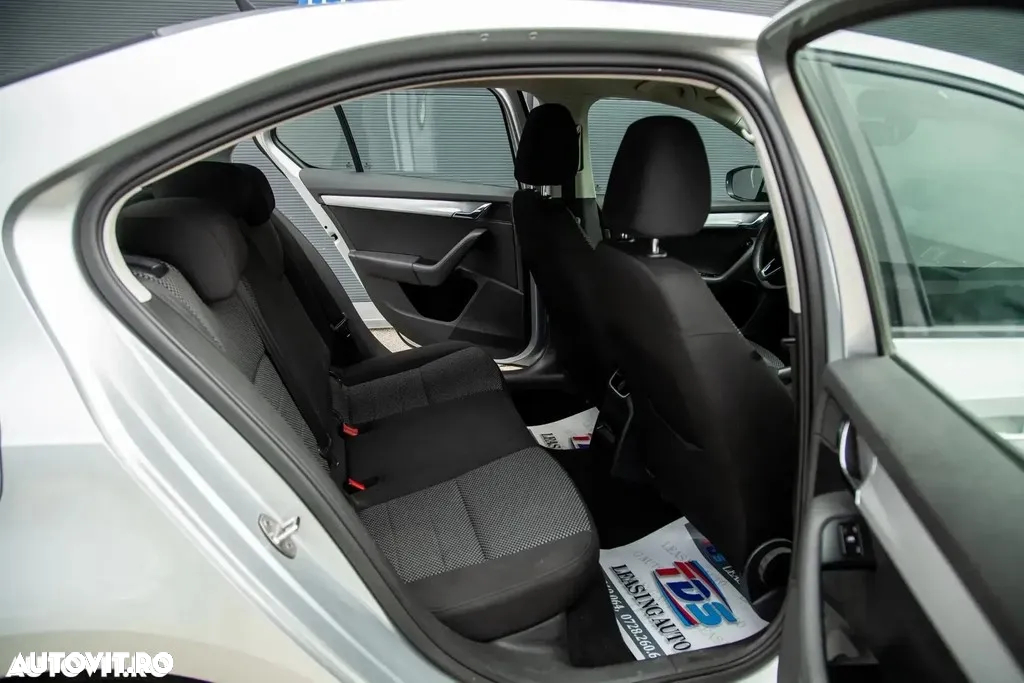 Skoda Octavia 2.0 TDI DSG Selection Plus - 14