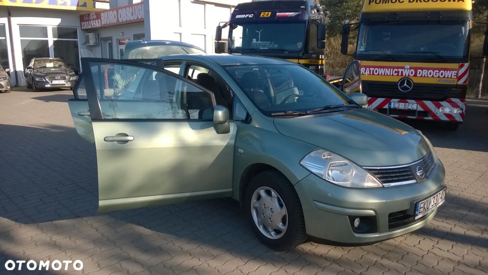 Nissan Tiida 1.6 Tekna - 21