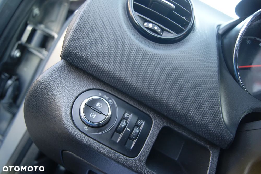 Opel Meriva 1.4 Essentia - 27