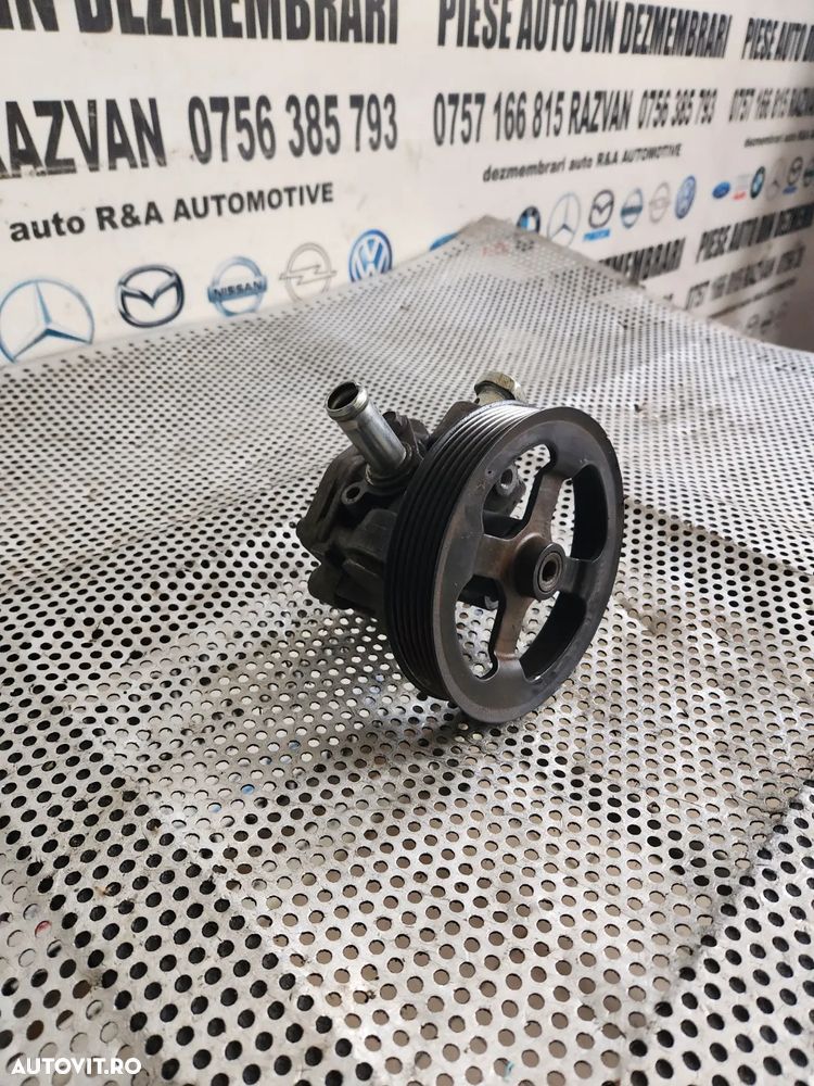 Pompa Servo Servodirectie Citroen C5 C6 C8 C-Crosser Peugeot 4007 Mitsubishi Outlander Land Rover F - 2