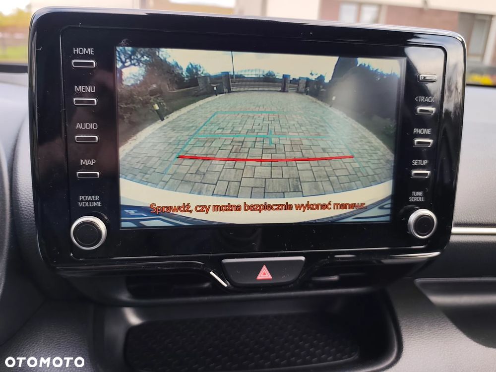 Toyota Yaris Hybrid 100 Premium EU6 - 31