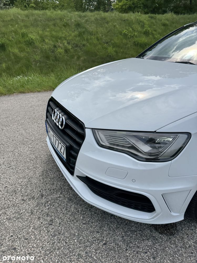 Audi A3 Sportback 2.0 TDI (clean diesel) quattro S tronic S line Sportpaket - 2