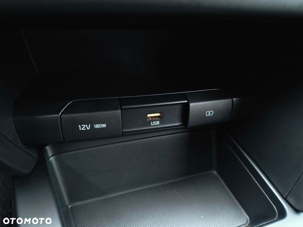 Kia Ceed - 28