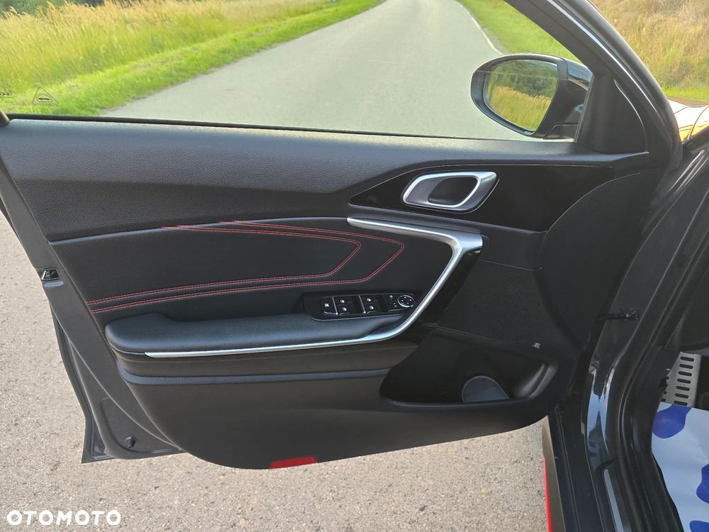 Kia ProCeed 1.6 T-GDI DCT7 OPF GT - 23
