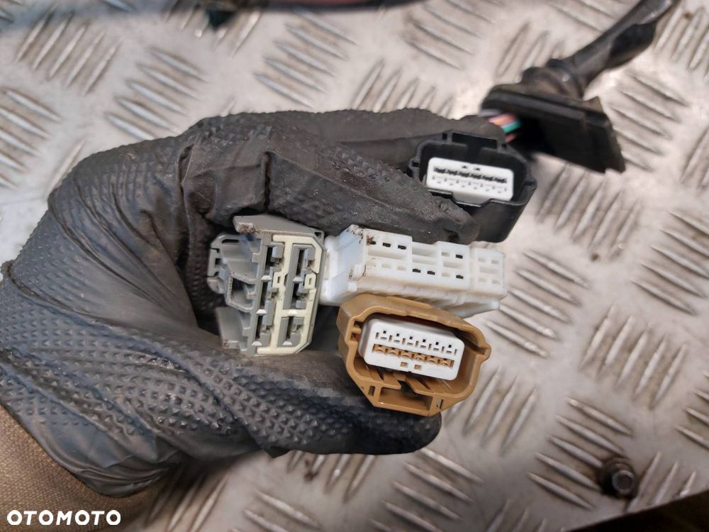 WIĄZKA OKABLOWANIE SILNIKA RENAULT MEGANE III 1.5 DCI 240110137R - 2