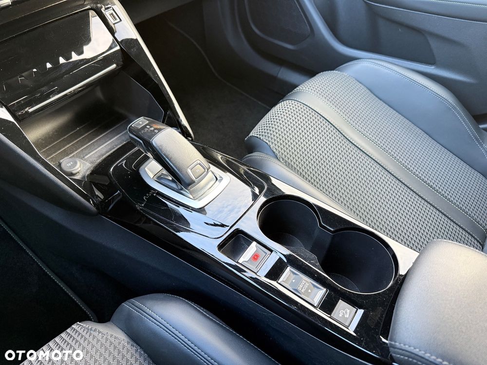 Peugeot 2008 1.2 PureTech GT S&S EAT8 - 22