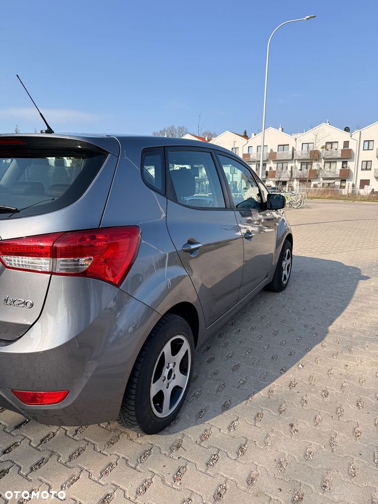 Hyundai ix20 - 5