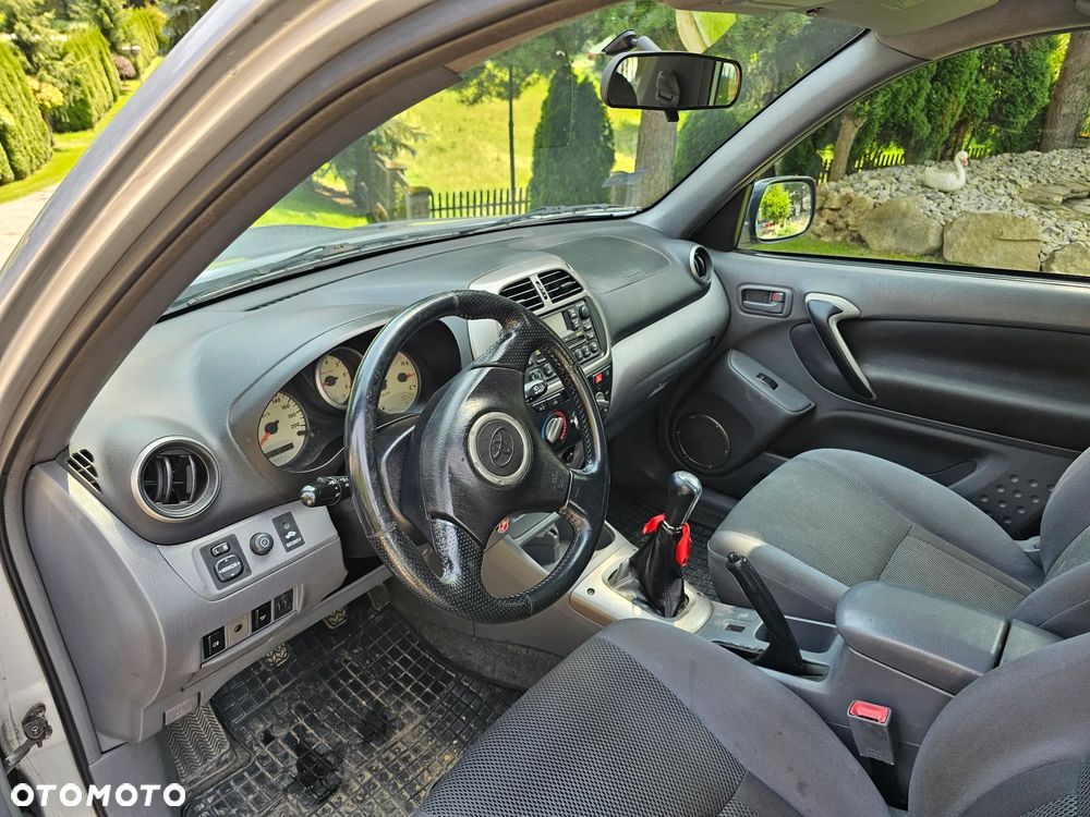 Toyota RAV4 2.0 D-4D Sol - 13