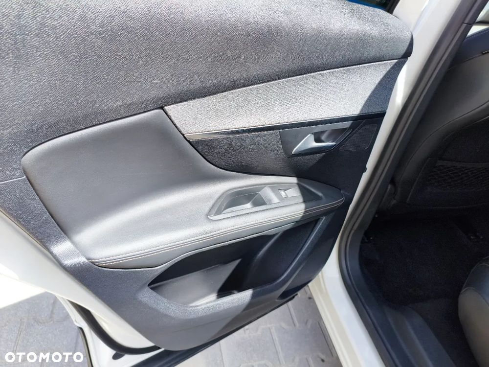 Peugeot 3008 PureTech 130 Stop & Start EAT6 Allure - 14
