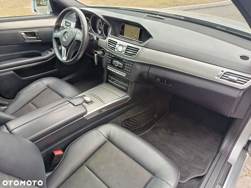 Mercedes-Benz Klasa E 220 CDI 7G-TRONIC Avantgarde - 26