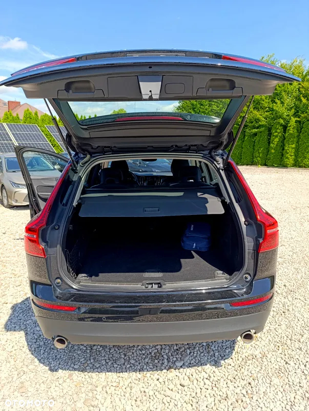 Volvo XC 60 T5 AWD Momentum Pro - 18