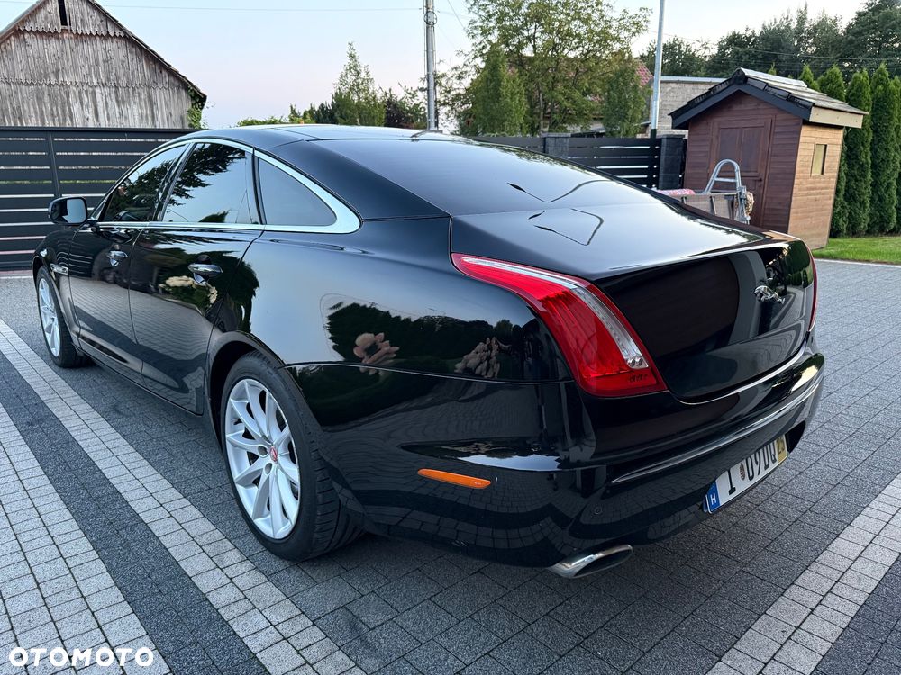 Jaguar XJ 3.0 D V6 Portfolio - 15