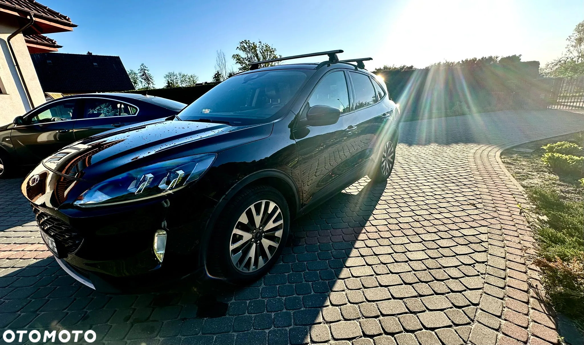 Ford Kuga 2.5 FHEV FWD Titanium - 26