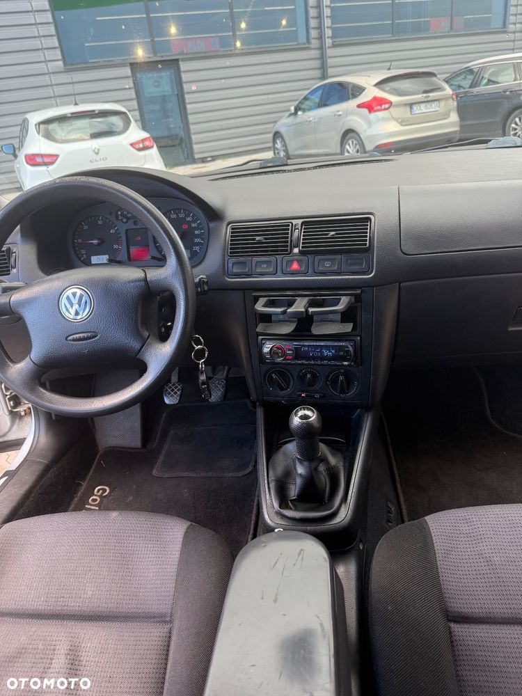 Volkswagen Golf 1.9 TDI Comfortline - 23