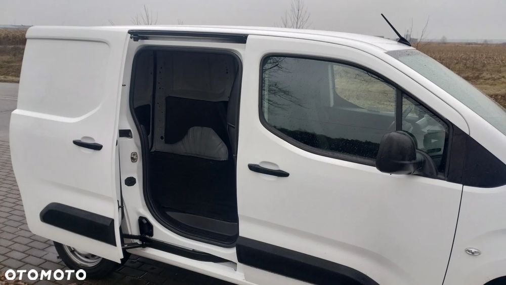 Toyota PROACE CITY - 7