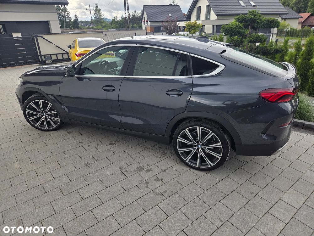 BMW X6 - 18