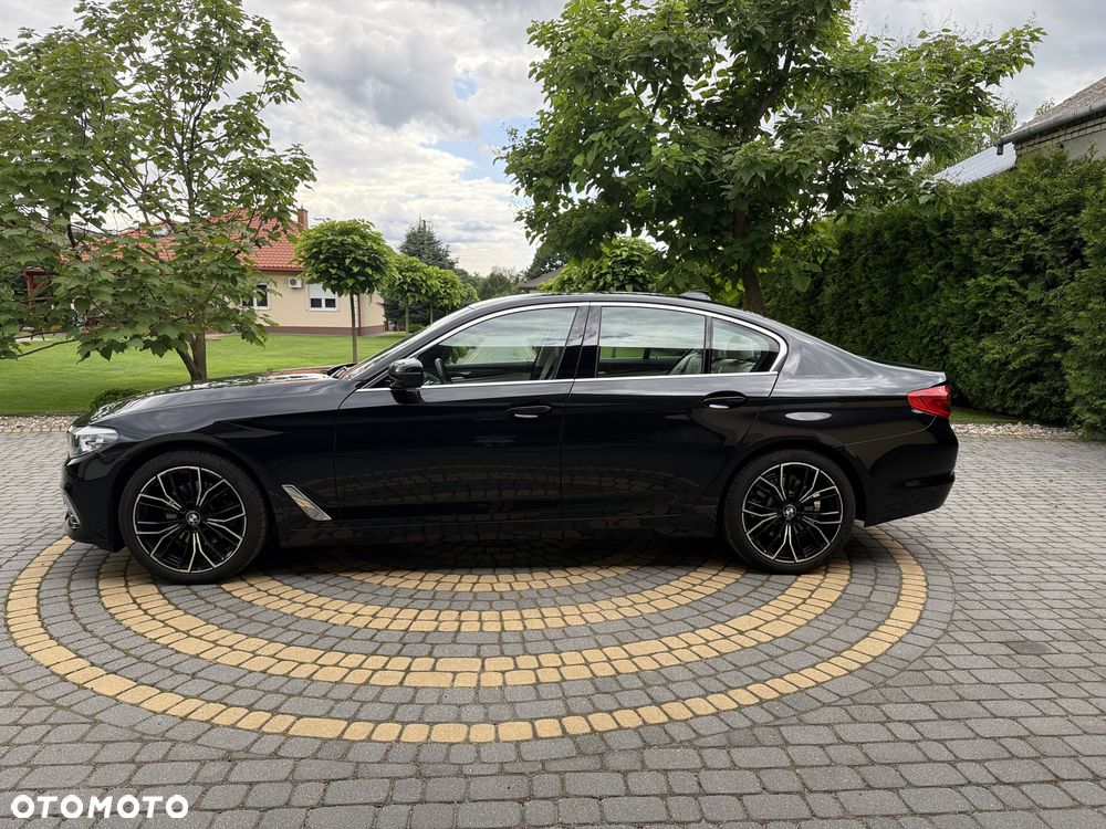 BMW Seria 5 520i Luxury Line - 4