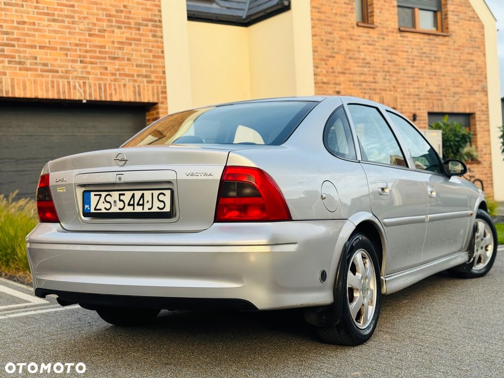 Opel Vectra 1.6 GL Plus - 3