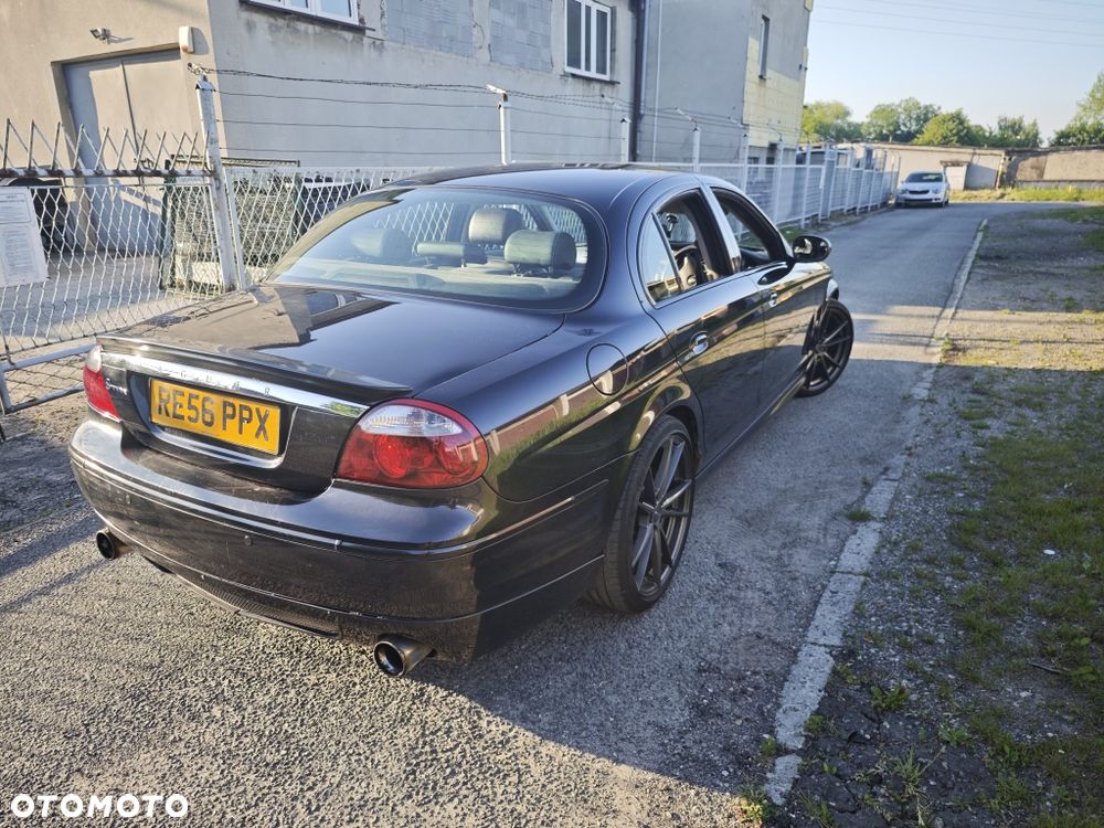 Jaguar S-Type - 4