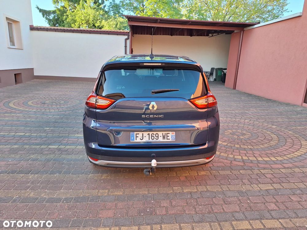 Renault Grand Scenic - 10