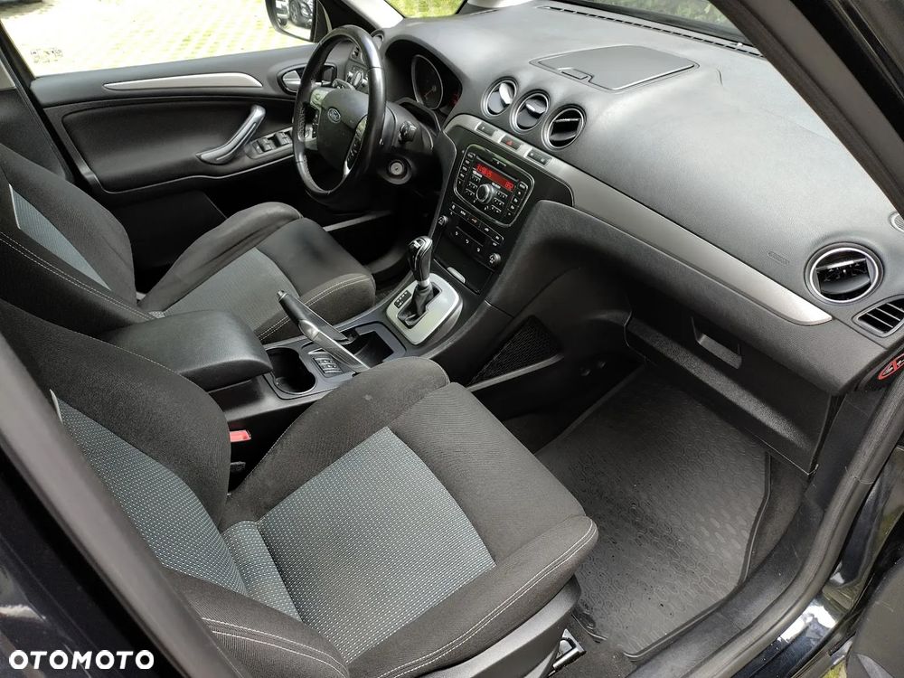 Ford S-Max 2.0 TDCi DPF Titanium - 13