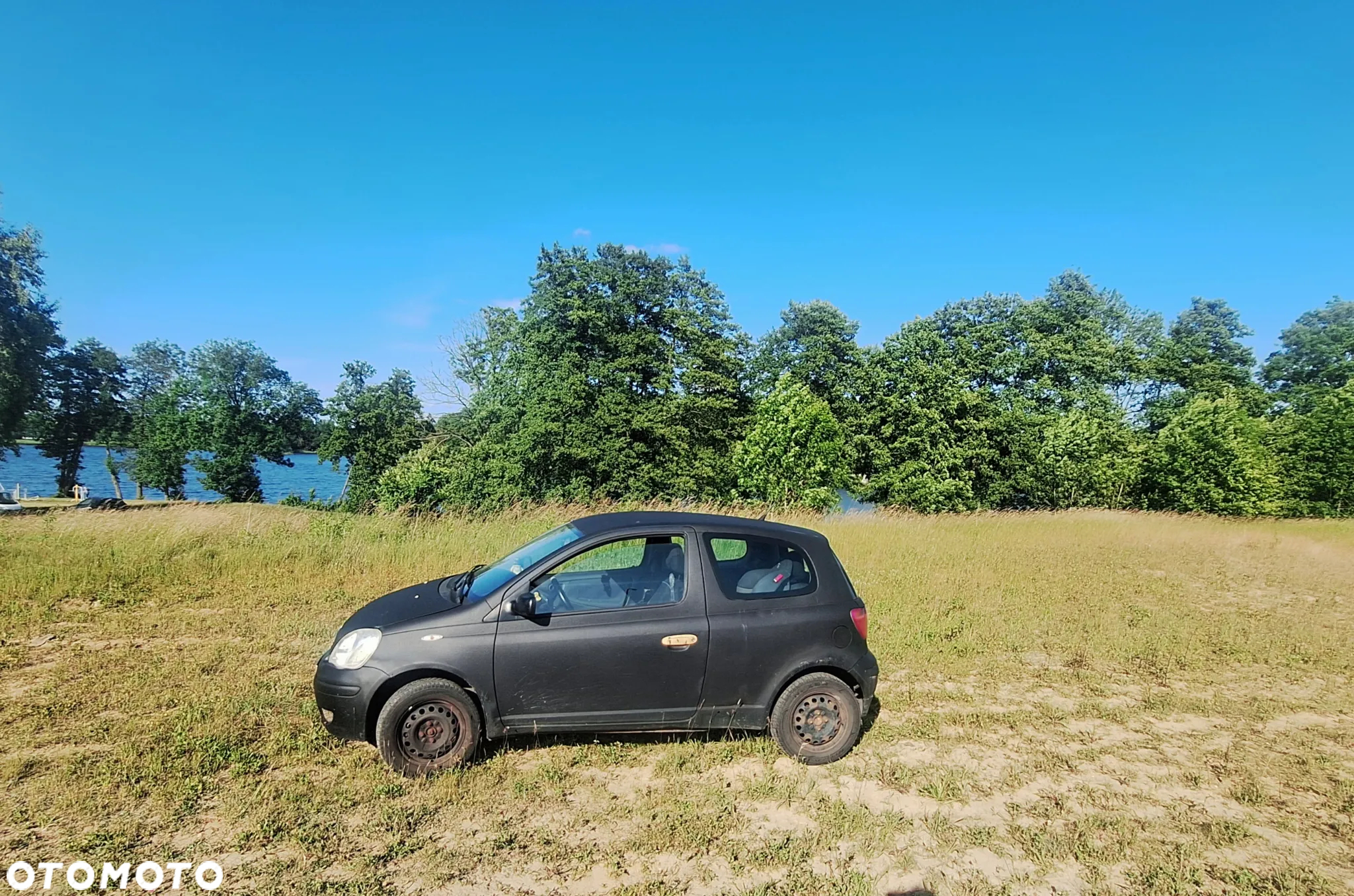 Toyota Yaris 1.0 Base - 2
