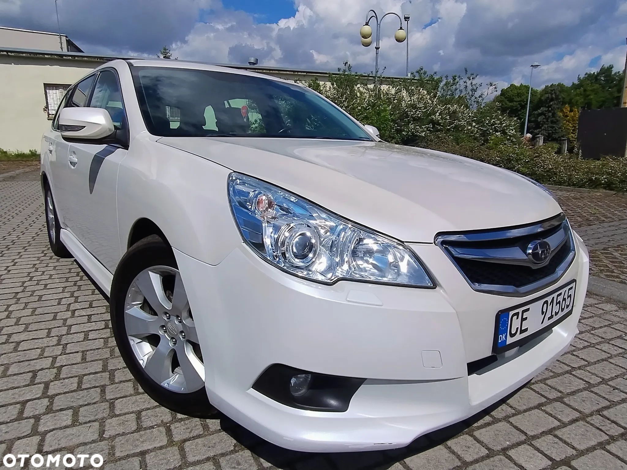 Subaru Legacy 2.5i Comfort Navi - 1