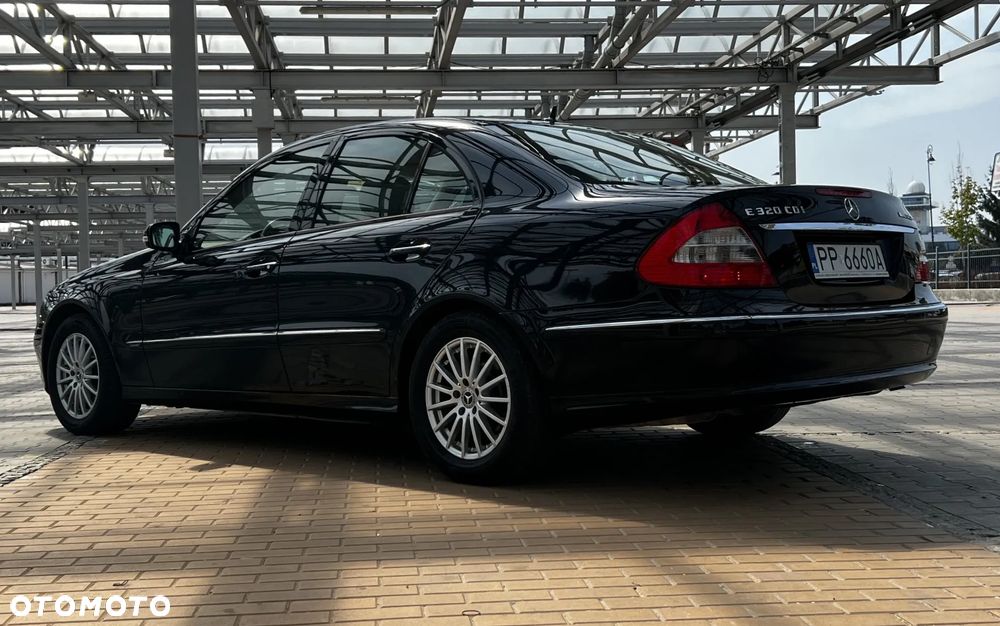 Mercedes-Benz Klasa E 320 CDI Elegance - 11