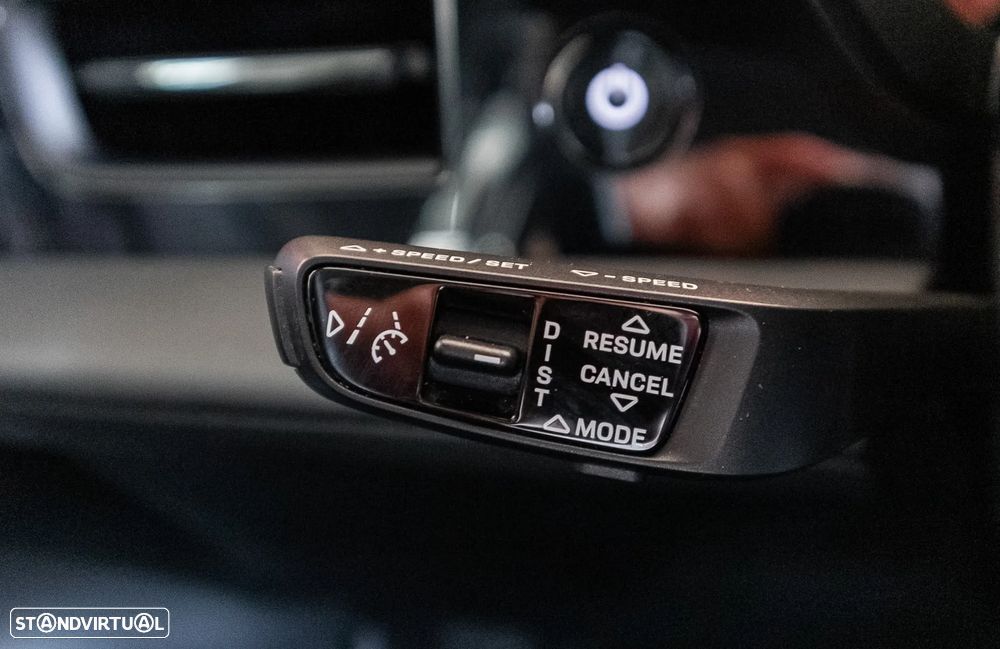 Porsche Taycan Cross Turismo 4 - 22