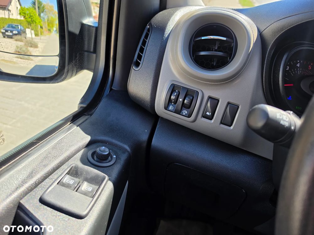 Renault Trafic - 15