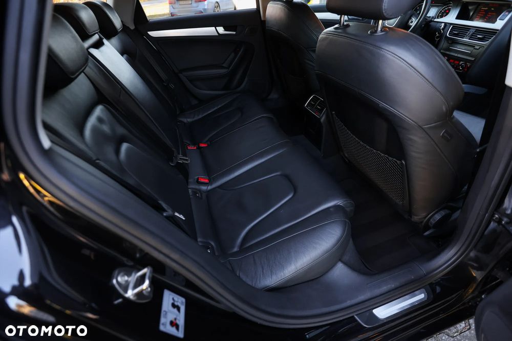 Audi A4 Avant 2.0 TDI DPF quattro S line Sportpaket (plus) - 17